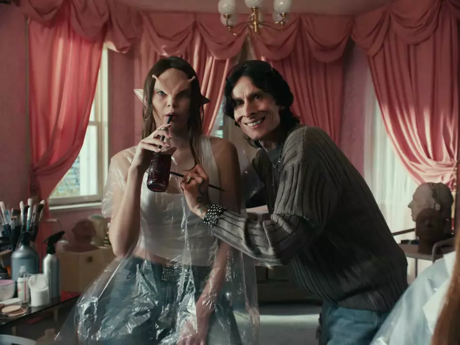 SHOTS 2026��2�µ�222�� CG zihecgŷ�����